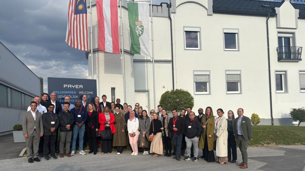 ALPS Delegation in front of our headquarters