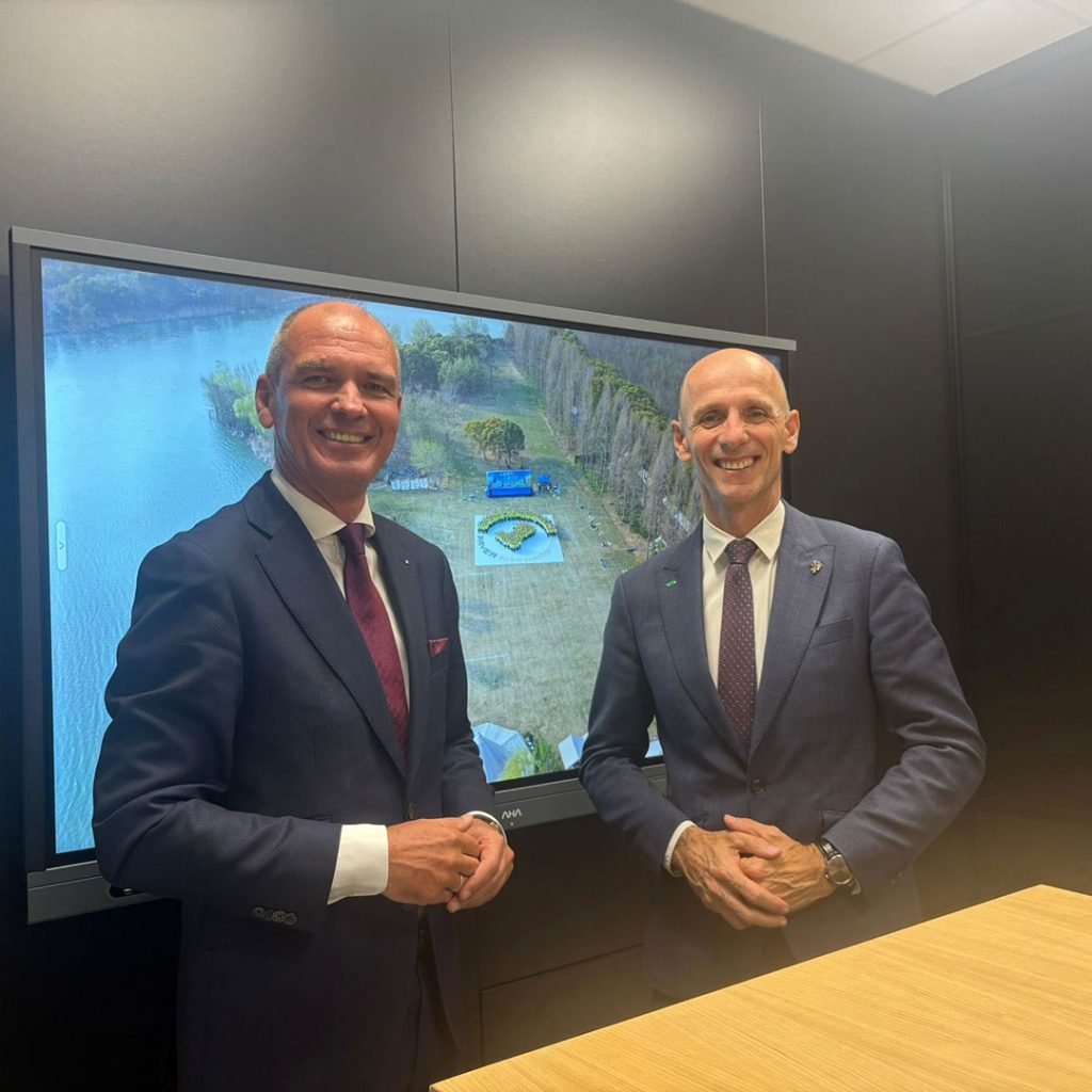 PAYER CEO and State Minister at headquarters